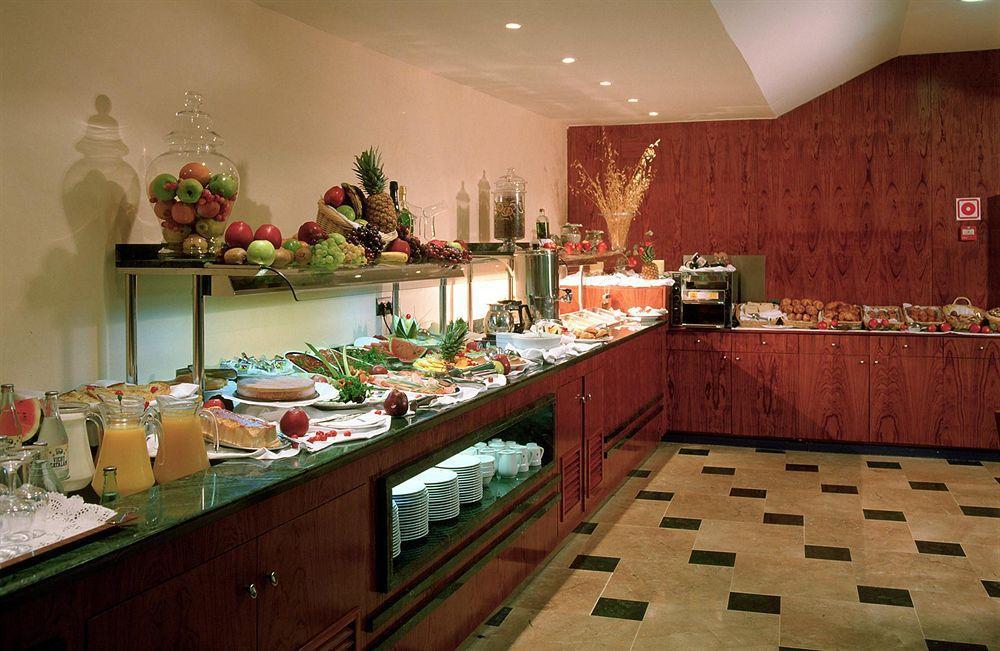 โรงแรมคาตาโลเนียพลาซาเมเยอร์ซาลามันกา ซาลามังกา ร้านอาหาร รูปภาพ